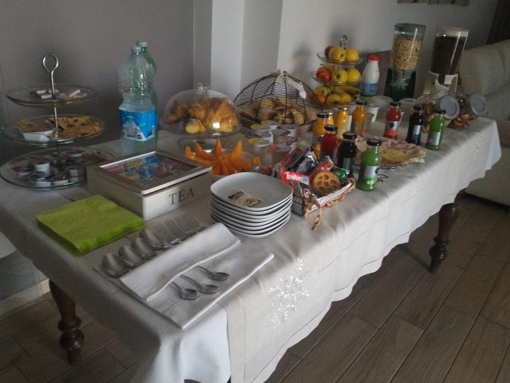 B&B Rosa Del Garda ลาซีเซ ภายนอก รูปภาพ