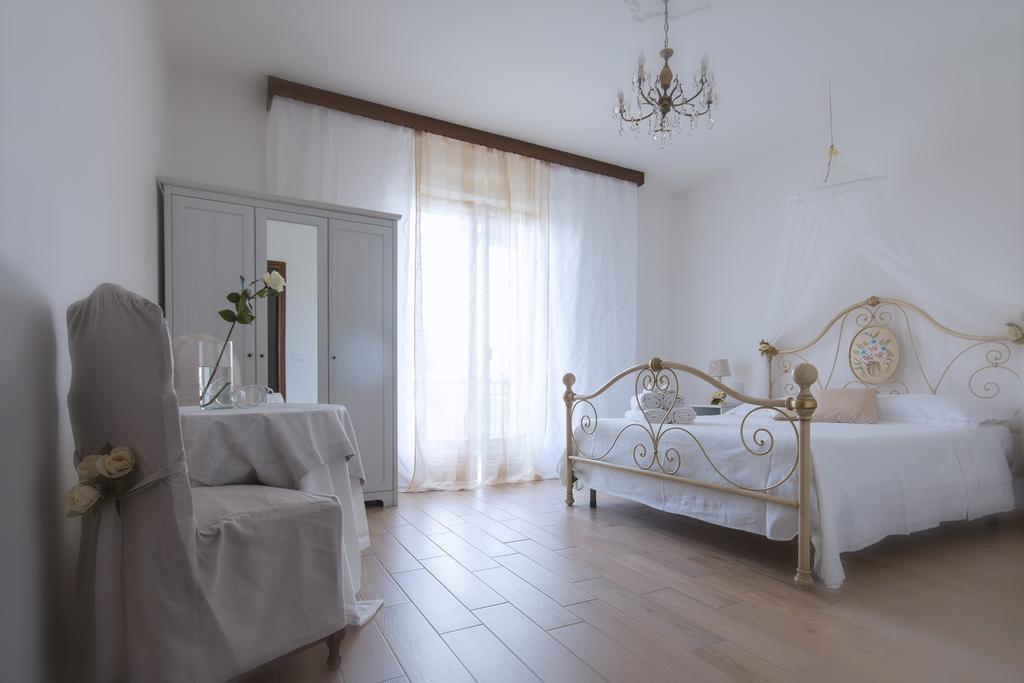 B&B Rosa Del Garda ลาซีเซ ภายนอก รูปภาพ